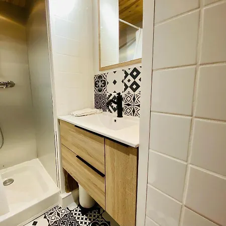 4c Chalet *