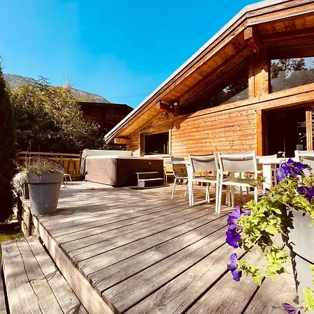 4c * Les Houches