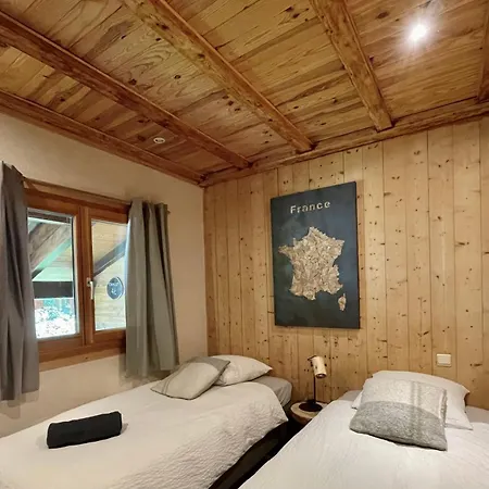4c * Les Houches